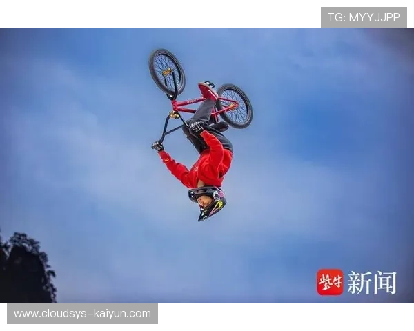 FISE上海站背后的文化交流:车手们用动作比划跨越语言障碍